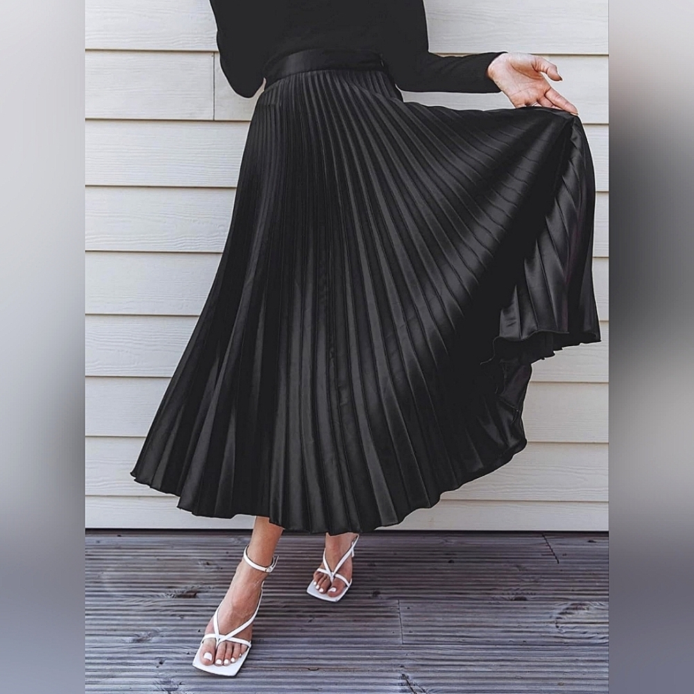 New Luxe Pleated Flowy Long Midi Skirt Black - Picture 4 of 9